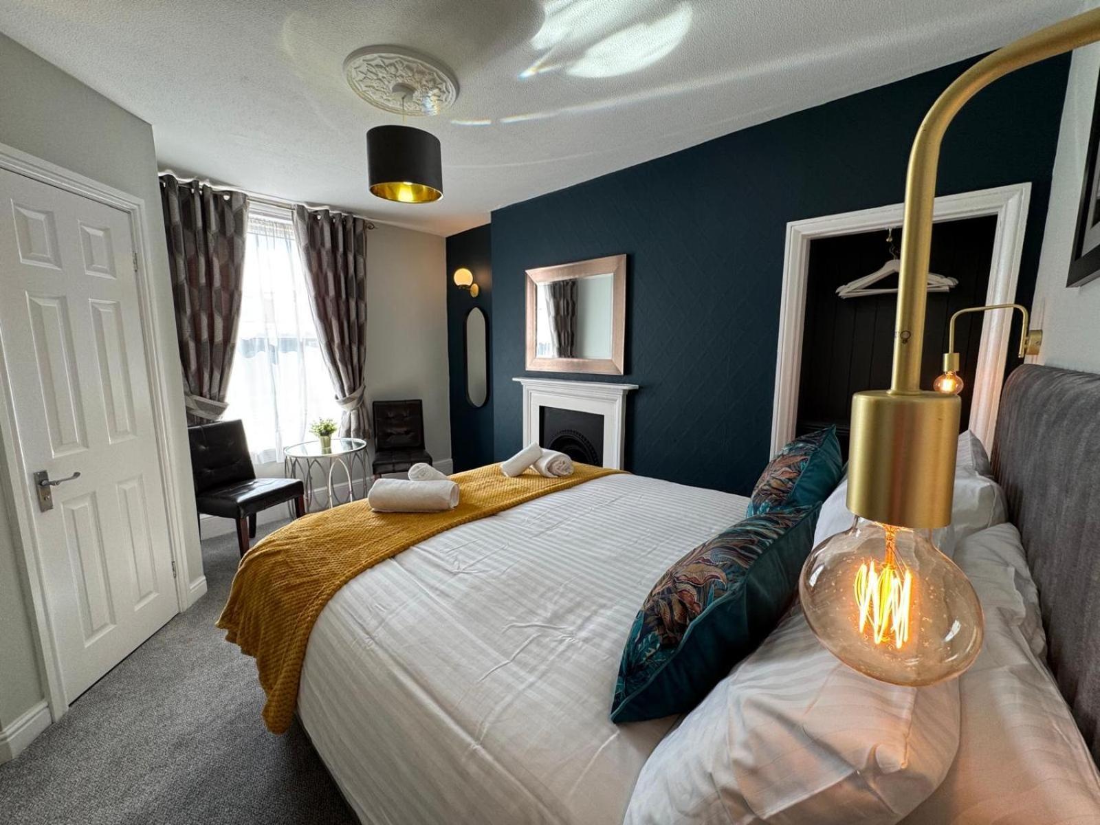 The Rockside Bed & Breakfast สการ์โบโรห์ ภายนอก รูปภาพ