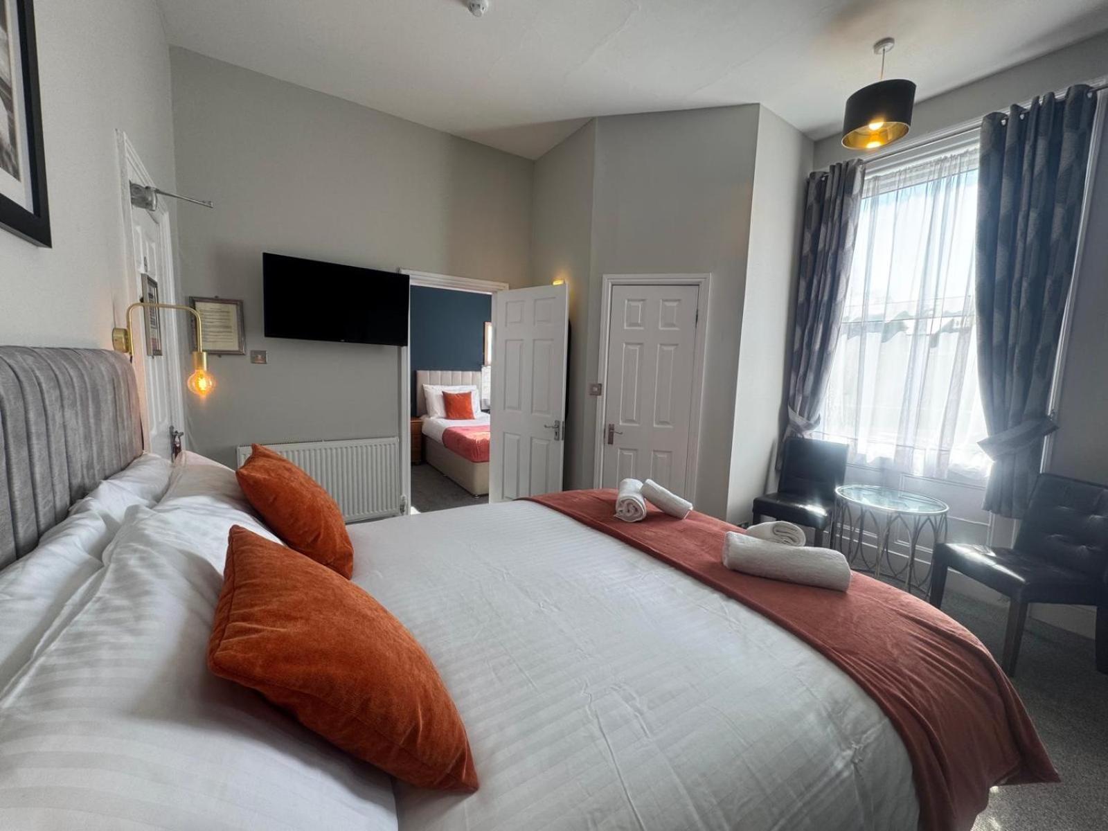 The Rockside Bed & Breakfast สการ์โบโรห์ ภายนอก รูปภาพ