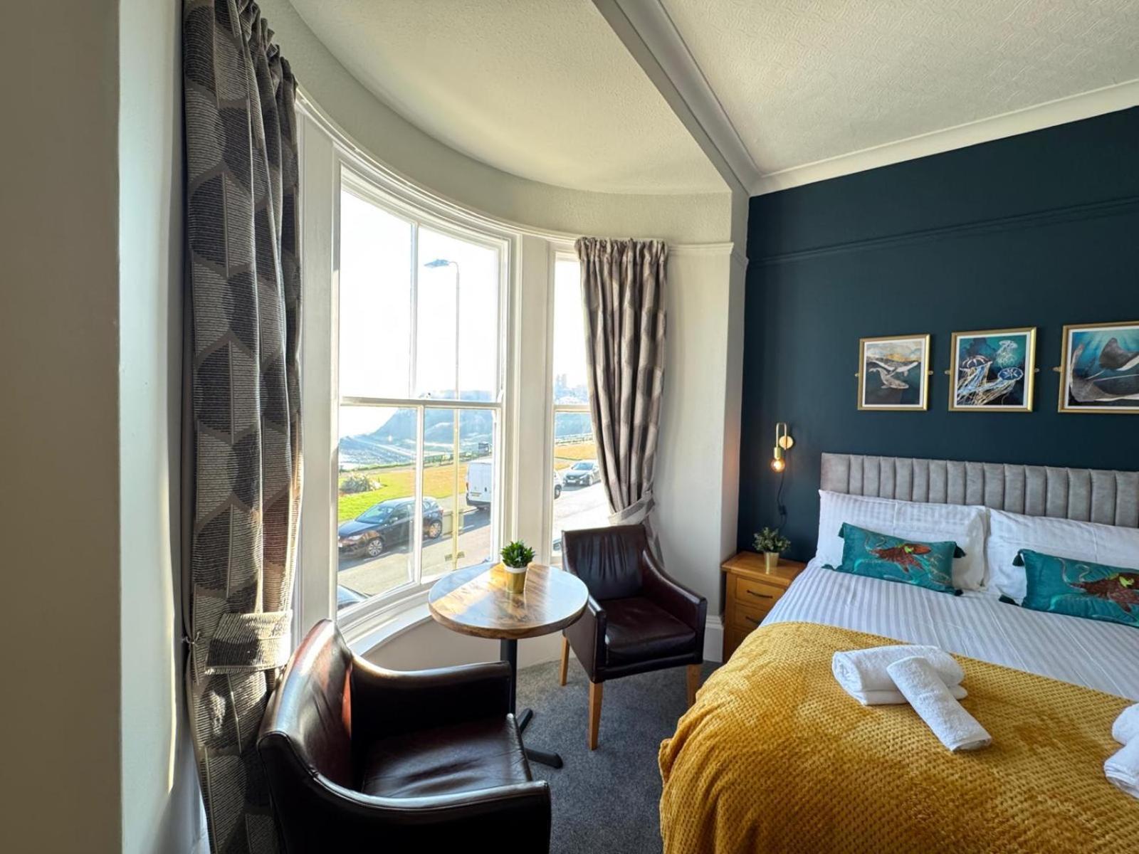 The Rockside Bed & Breakfast สการ์โบโรห์ ภายนอก รูปภาพ