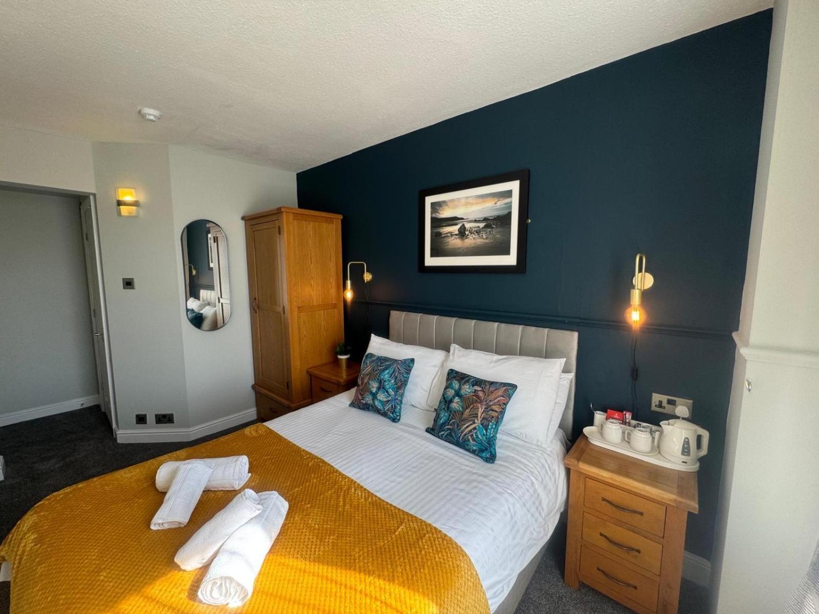 The Rockside Bed & Breakfast สการ์โบโรห์ ภายนอก รูปภาพ