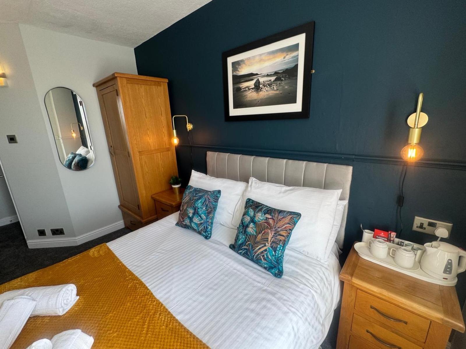 The Rockside Bed & Breakfast สการ์โบโรห์ ภายนอก รูปภาพ