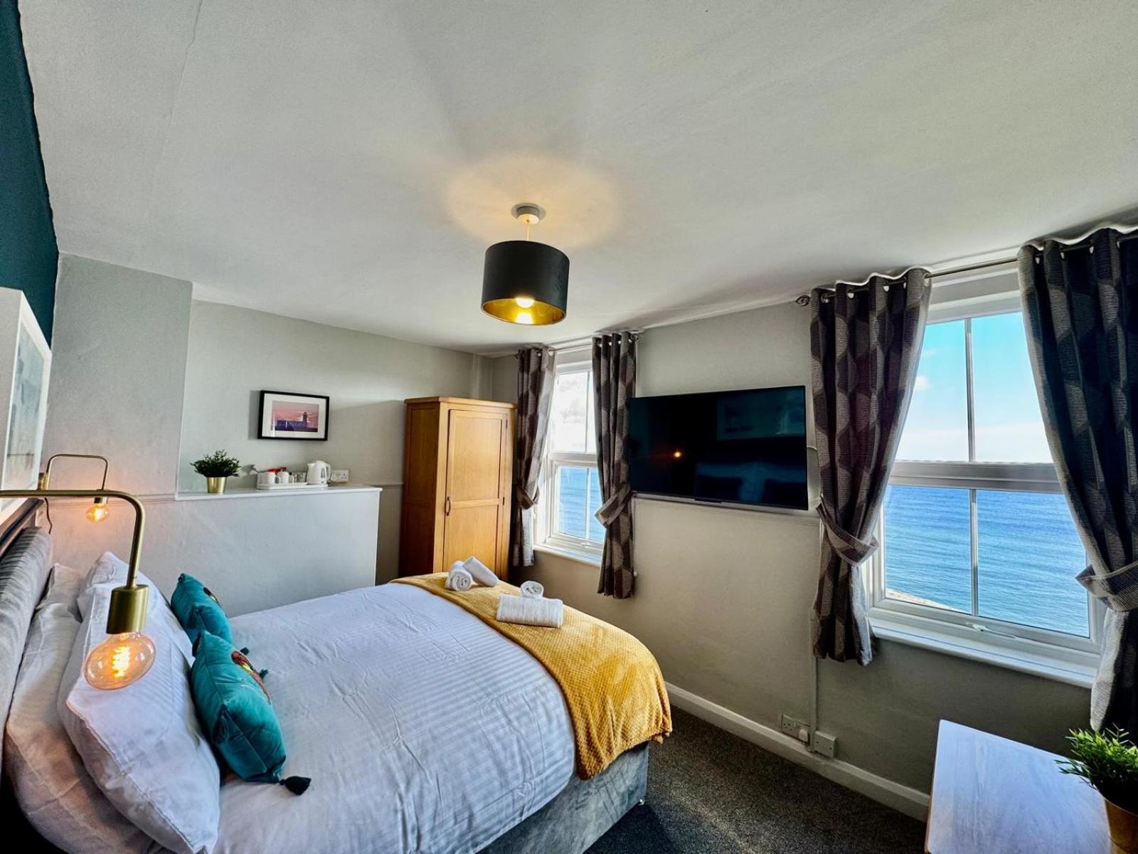 The Rockside Bed & Breakfast สการ์โบโรห์ ภายนอก รูปภาพ