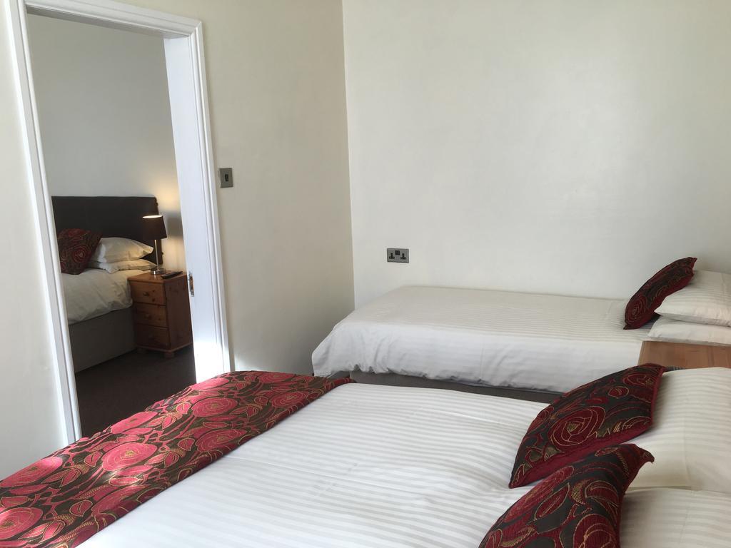 The Rockside Bed & Breakfast สการ์โบโรห์ ภายนอก รูปภาพ