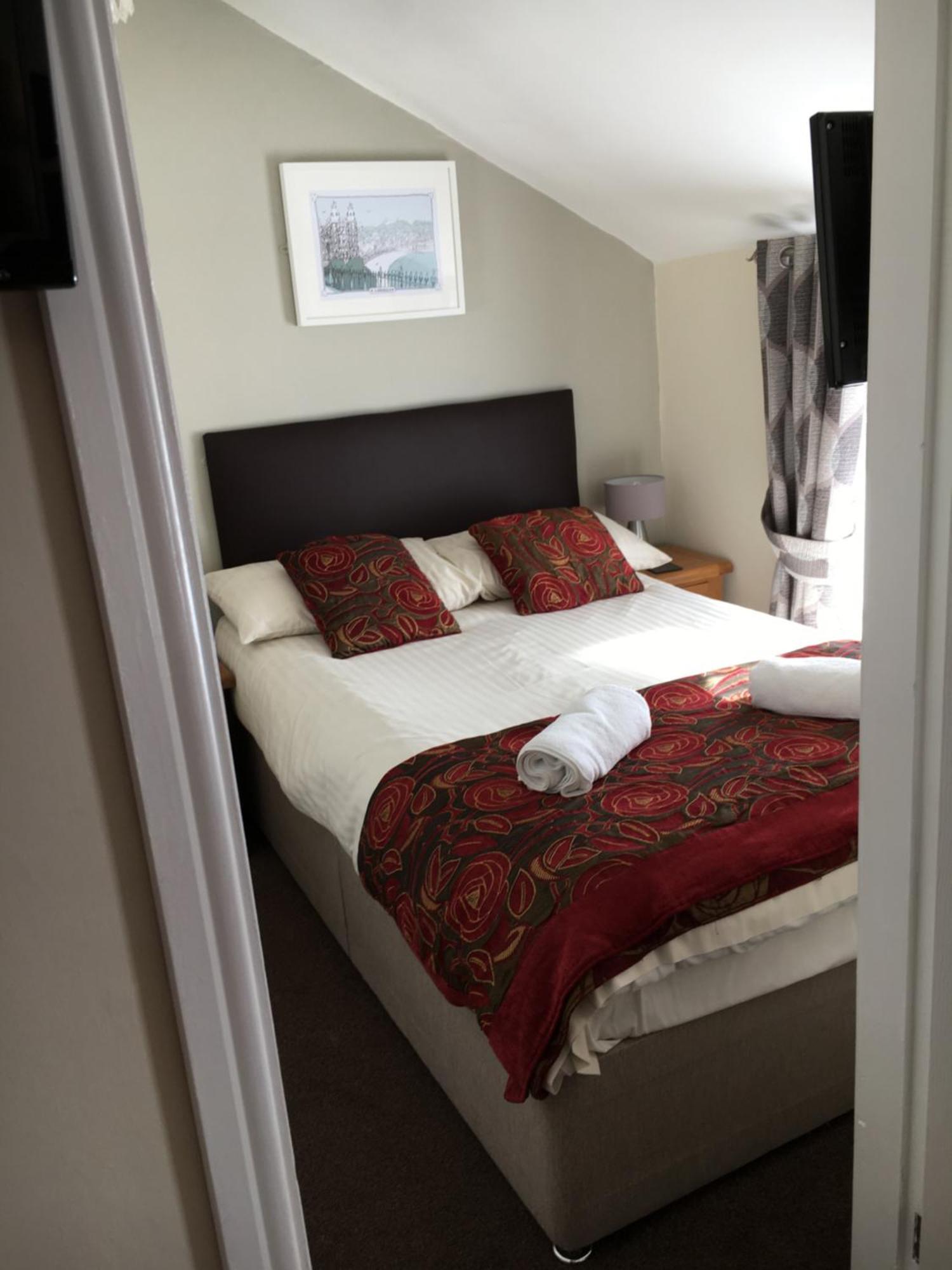 The Rockside Bed & Breakfast สการ์โบโรห์ ภายนอก รูปภาพ